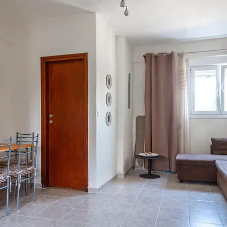 Maisonette “the White Rabbit” *